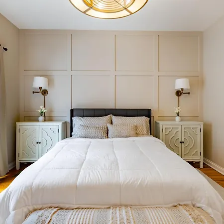 Windy City Getaway - 3Br 2Ba Chicago Townhouse Home