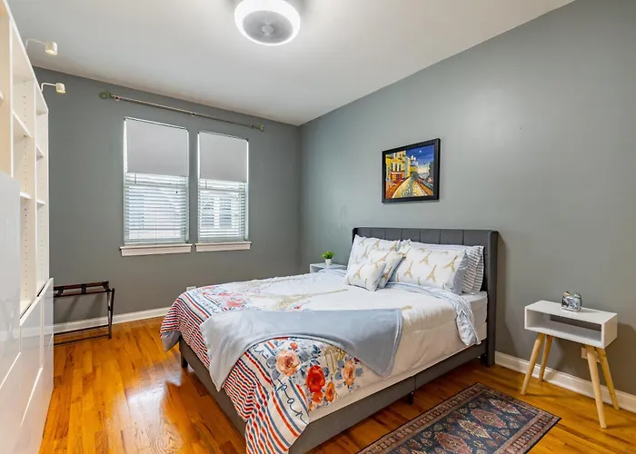 Ferienhaus Windy Getaway - 3br 2ba Townhouse Chicago