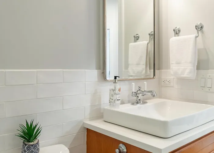 Windy Getaway - 3br 2ba Townhouse Chicago